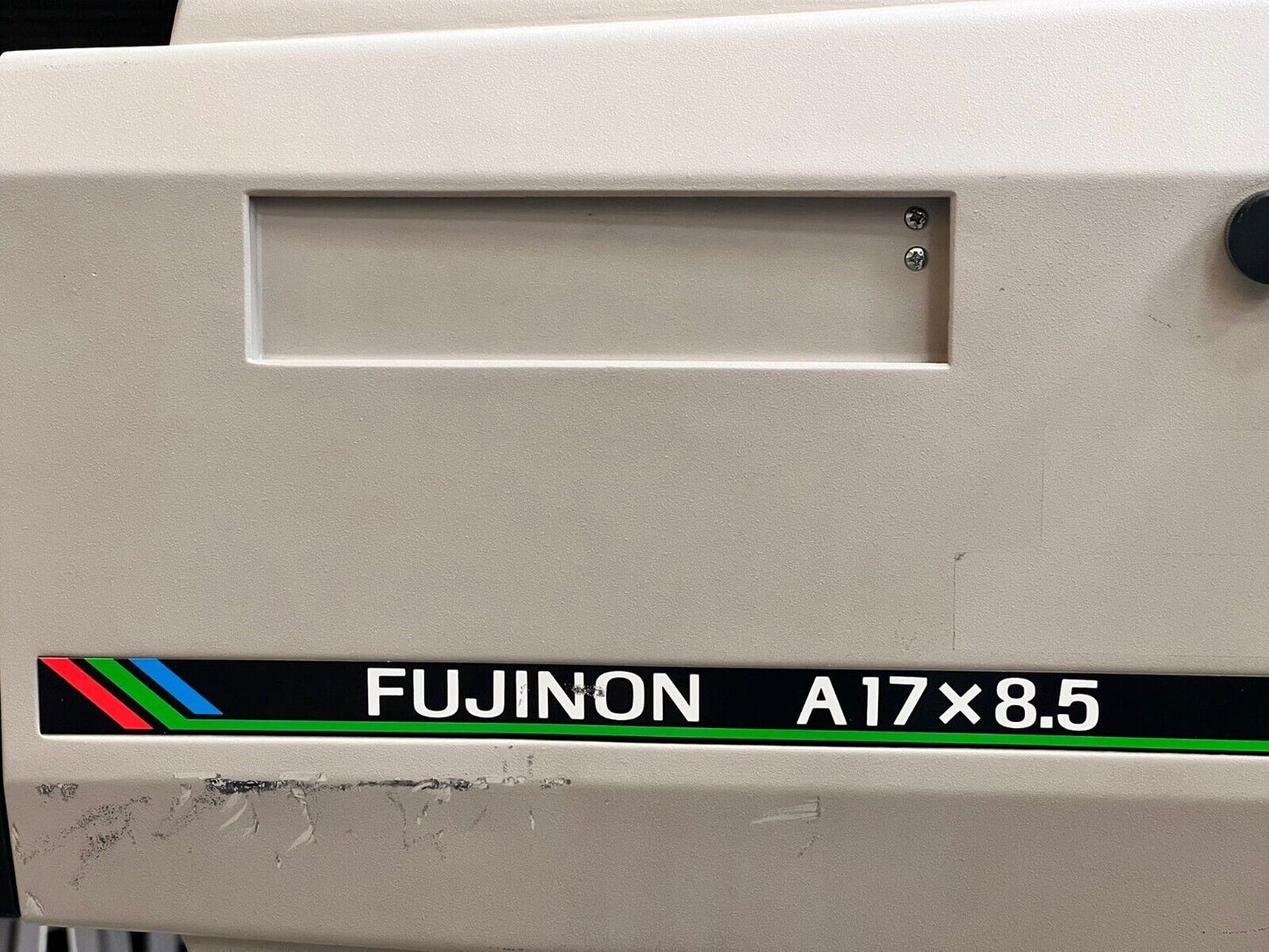 SONY BVP-375 BROADCASTING CAMERA 3CCD FUJINON-TV 1:1.5/8.5-145 WITH STAND