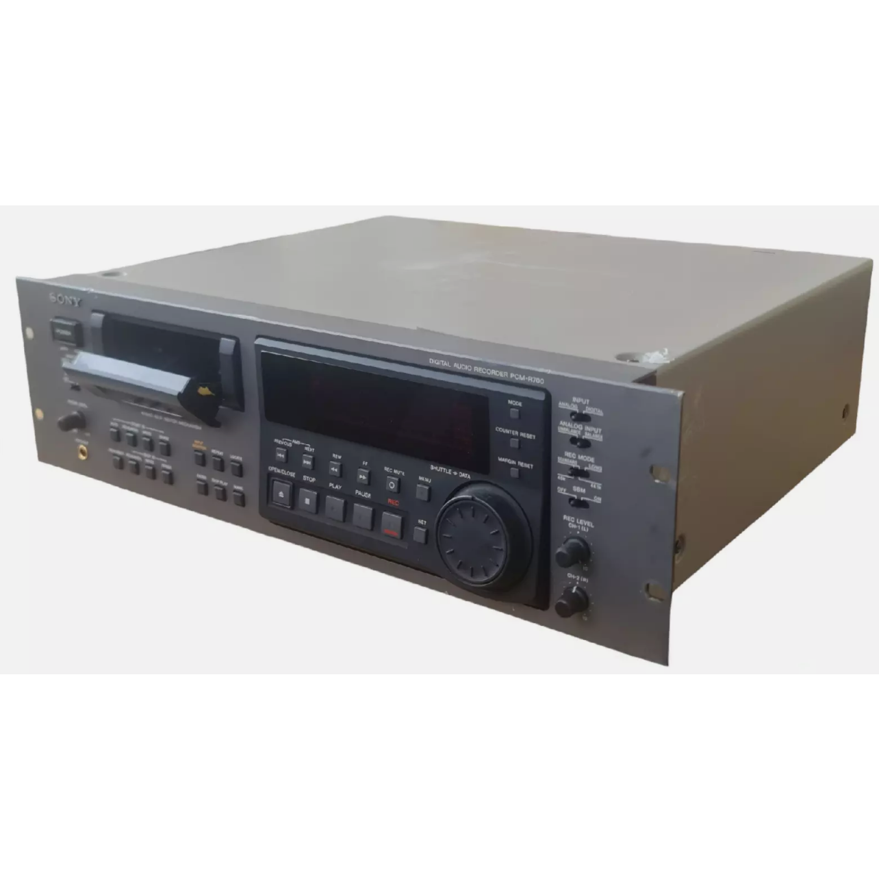 SONY PCM-R700 ANALOG/DIGITAL AUDIO RECORDER RACK MOUNTABLE
