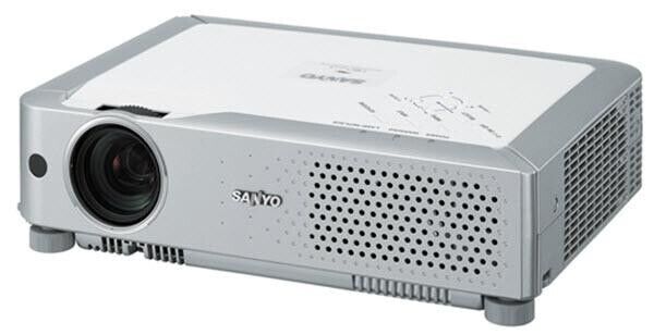 Sanyo PLC-XU74 3LCD Projector / 436 Lamp Hour / No remote