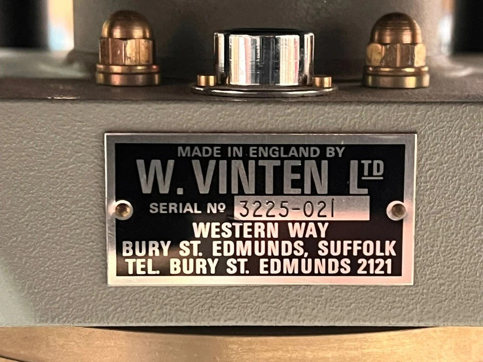 SONY BVP-375 BROADCASTING CAMERA 3CCD FUJINON-TV 1:1.5/8.5-145 WITH STAND