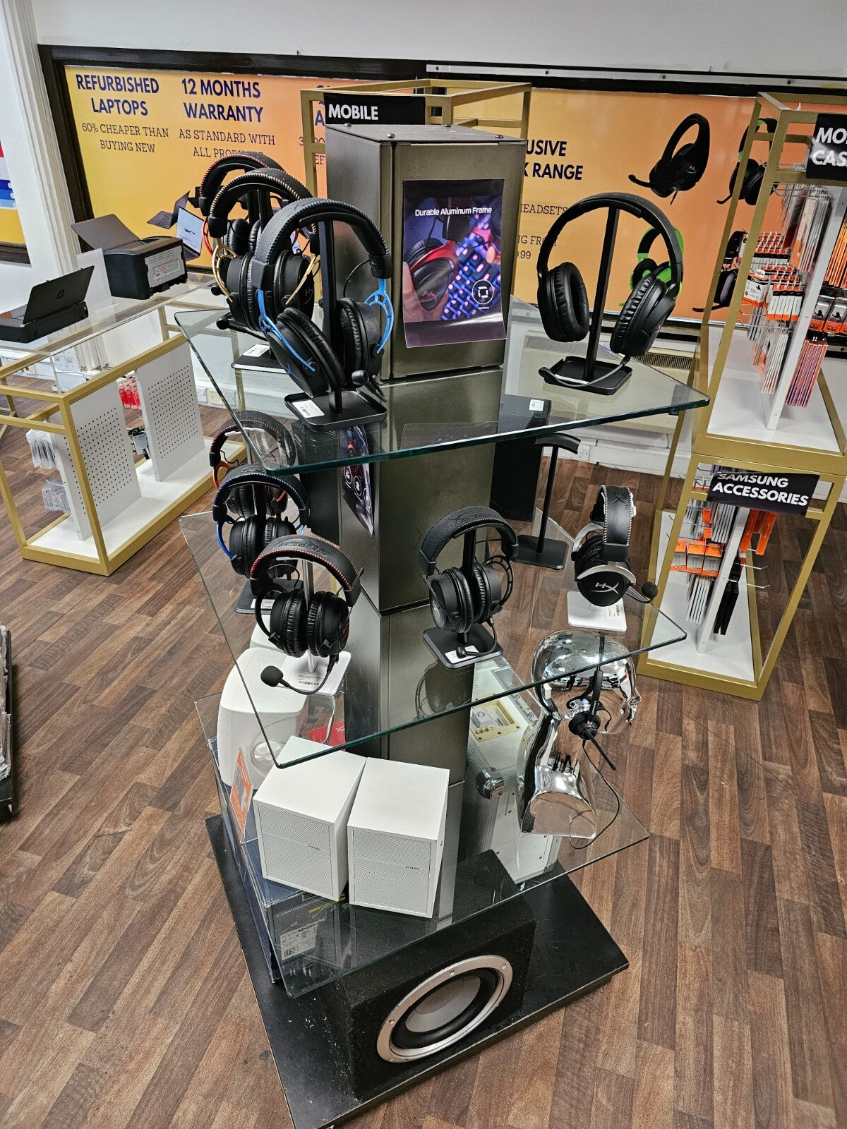 MODERN GLASS DISPLAY PYRAMID RETAIL SHOP ISLAND 3 TIER GONDOLA SHELVING SHOWCASE