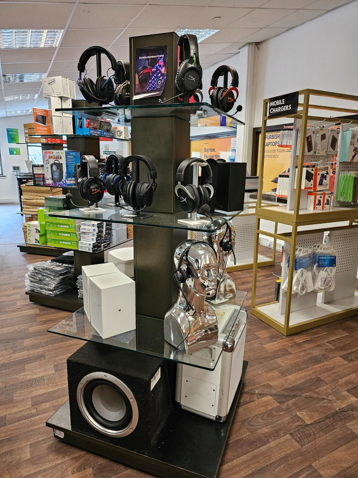 MODERN GLASS DISPLAY PYRAMID RETAIL SHOP ISLAND 3 TIER GONDOLA SHELVING SHOWCASE