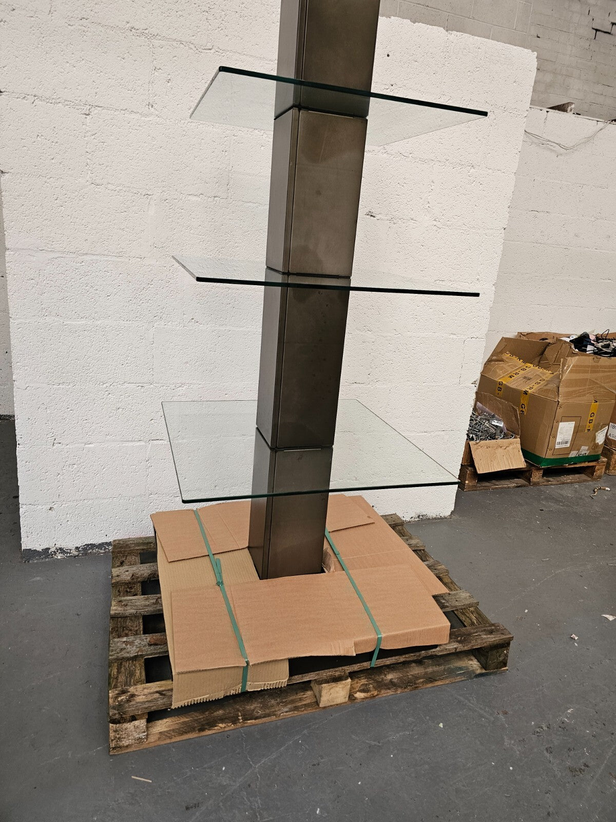 MODERN GLASS DISPLAY PYRAMID RETAIL SHOP ISLAND 3 TIER GONDOLA SHELVING SHOWCASE