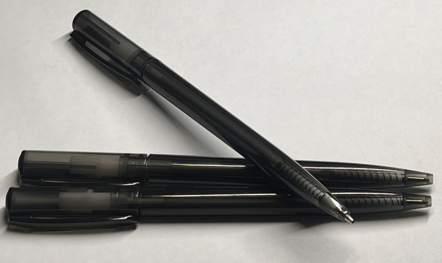 3X CHALLENGER FROST PLASTIC BODY CHANGABLE RIFILL SLEEK BLACK BALL PEN