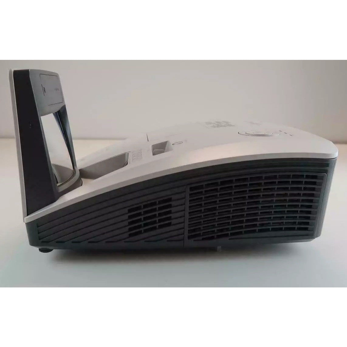 BENQ MX852UST+ 3000LUMENS XGA & 2xHDMI FHD ULTRA SHORT THROW DLP PROJECTOR      -   GOOD - REFURBISHED