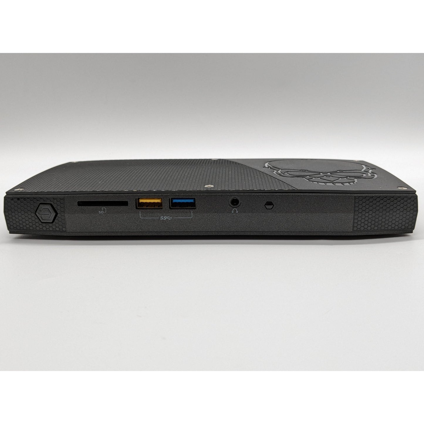 Intel NUC6I7KYK Windows 11 Tiny Pc Intel Core I7 8GB RAM 128GB SSD USB, HDMI, Display Port - Good - Refurbished